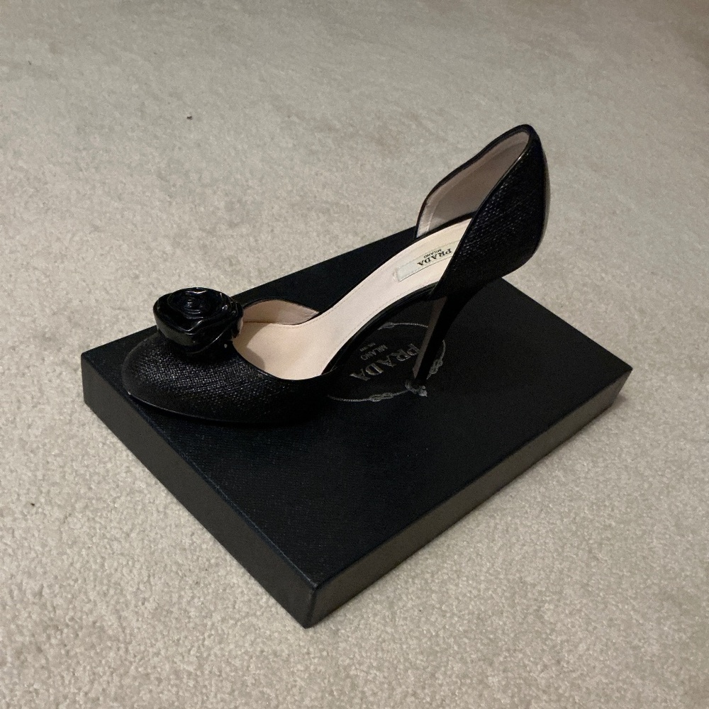 Prada bow d’orsay black raff with patent bow, size 38